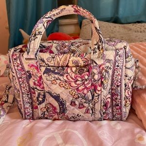 Vera Bradley 100 Handbag (Hummingbird Park)